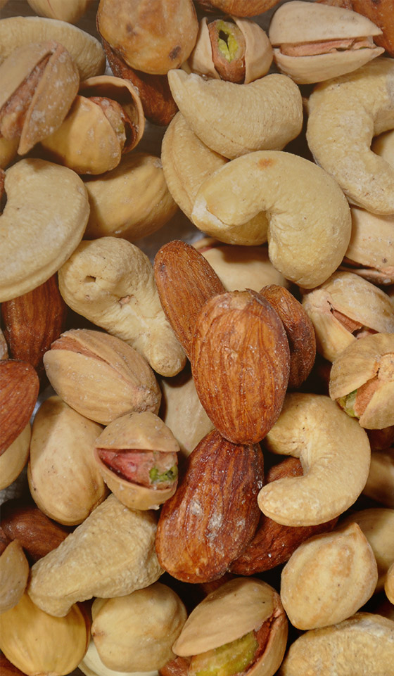 international suppliers of high-quality fresh nuts wholesale
